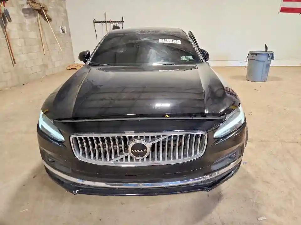 LVY062MNXPP321022 2023 VOLVO S90-4