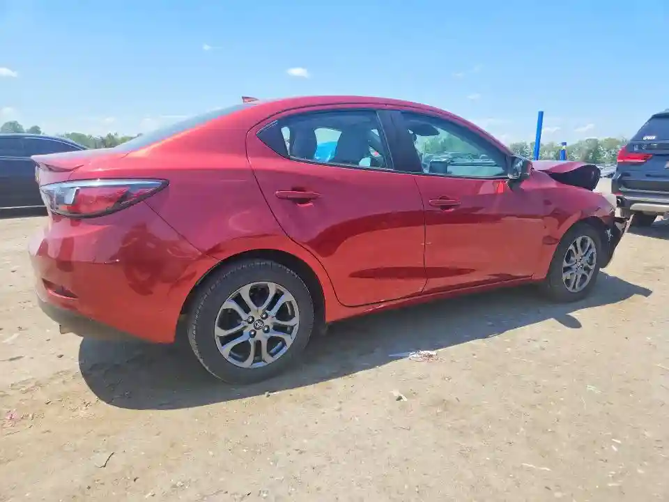3MYDLBYV5KY503389 2019 TOYOTA YARIS-2