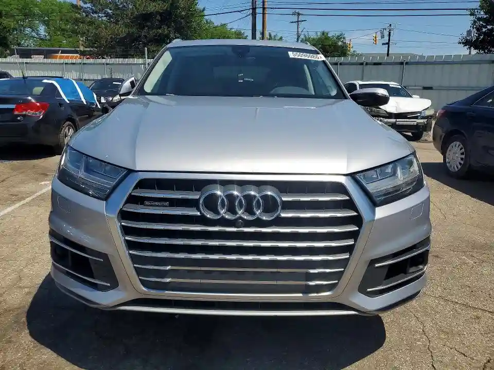 WA1LAAF7XKD001053 2019 AUDI Q7-4