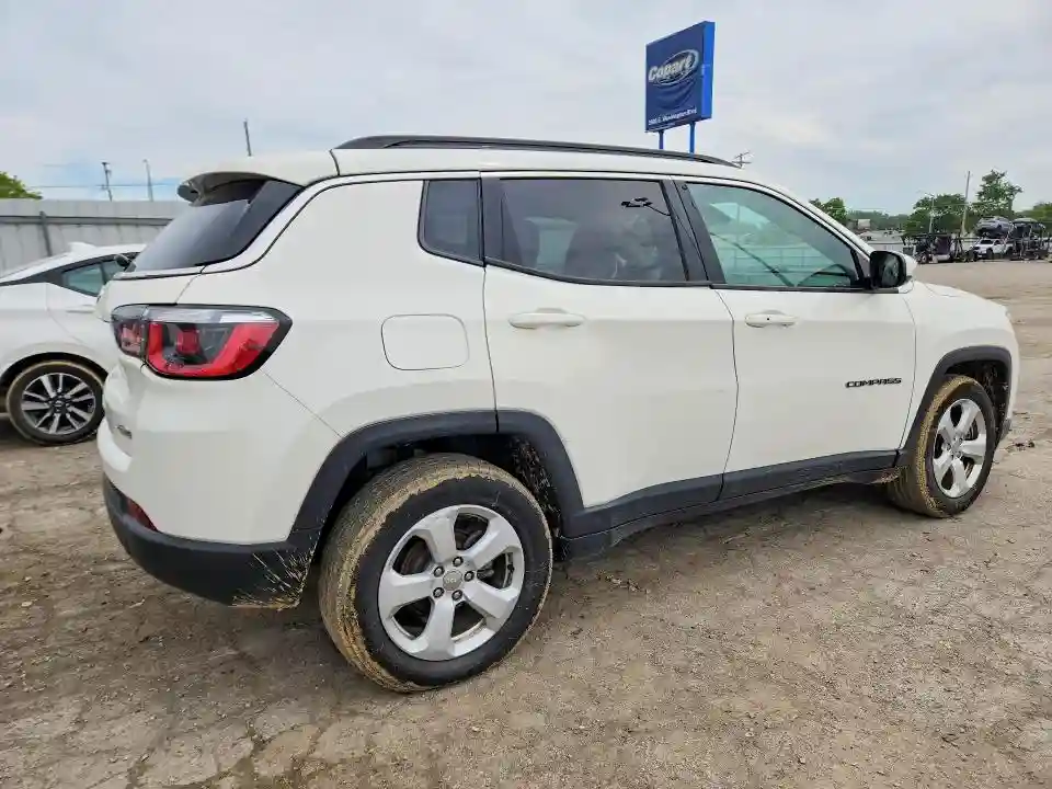 3C4NJDBB5JT423721 2018 JEEP COMPASS-2