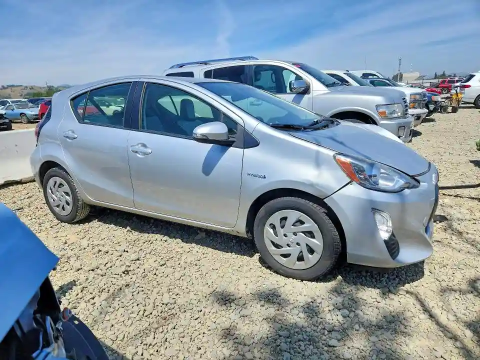 JTDKDTB33G1590592 2016 TOYOTA PRIUS C ON-3