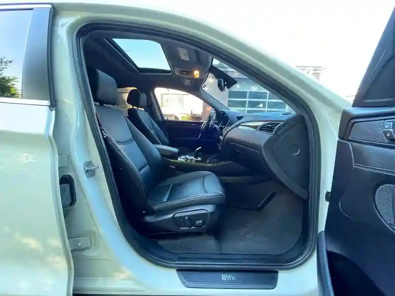 5UXXW3C52G0R20288 2016 BMW X4-4