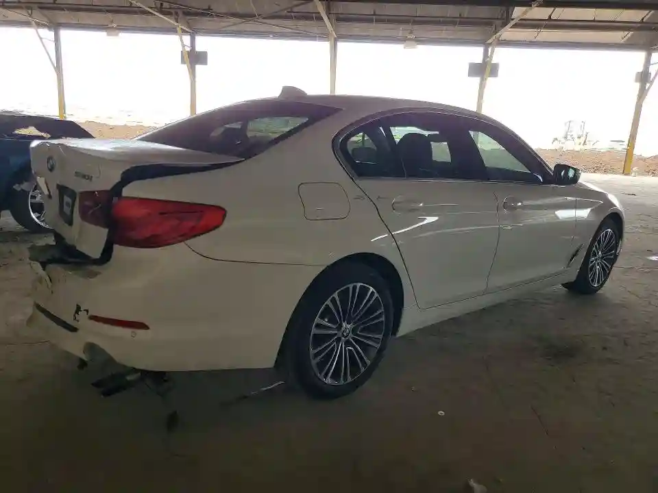 WBAJR3C06LWW70822 2020 BMW 5 SERIES-2