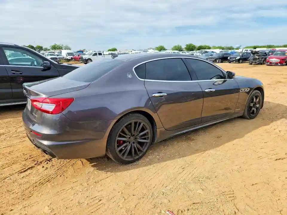 ZAM56YRS7K1319878 2019 MASERATI QUATTROPOR-2