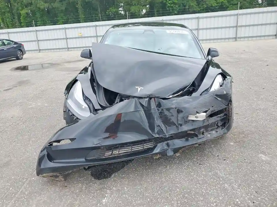 5YJ3E1EA4PF552845 2023 TESLA MODEL 3-4