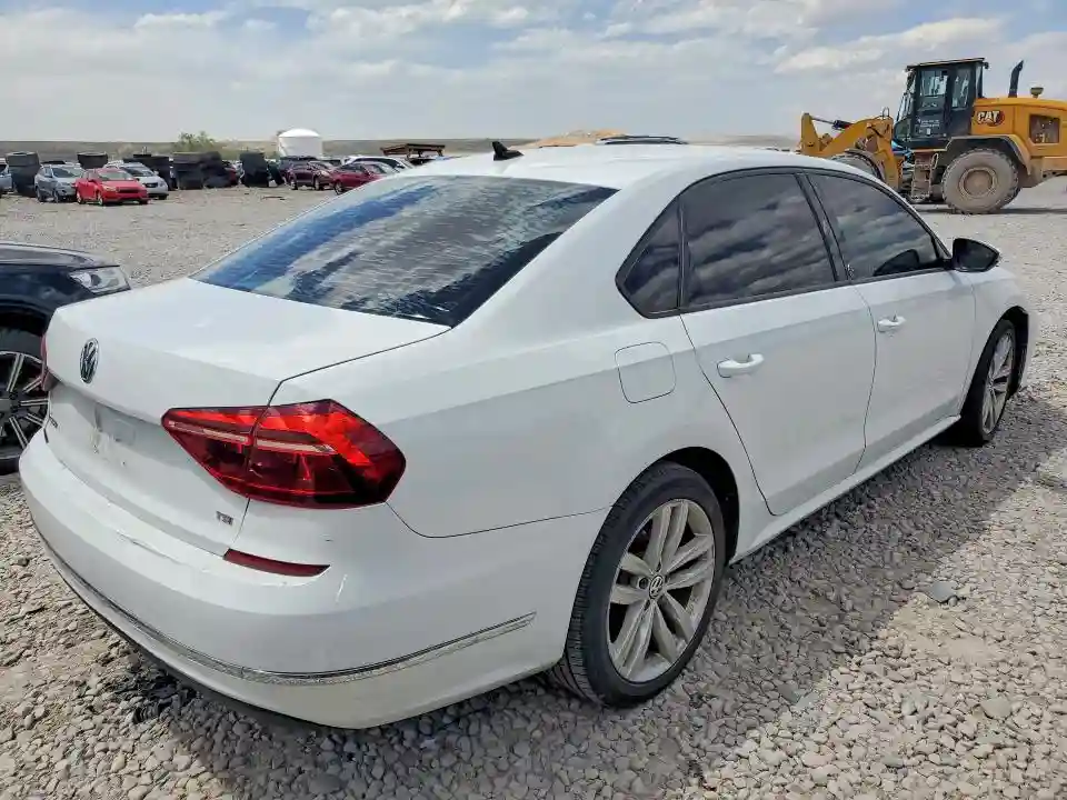 1VWLA7A38KC004968 2019 VOLKSWAGEN PASSAT-2