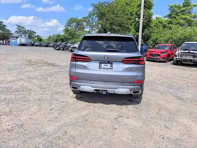 5UX23EU00T9364487 2026 BMW X5-5