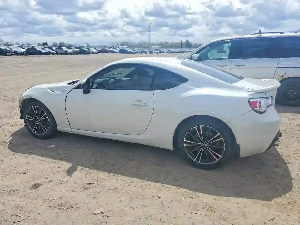 JF1ZNAA19F9701684 2015 SCION FRS-1