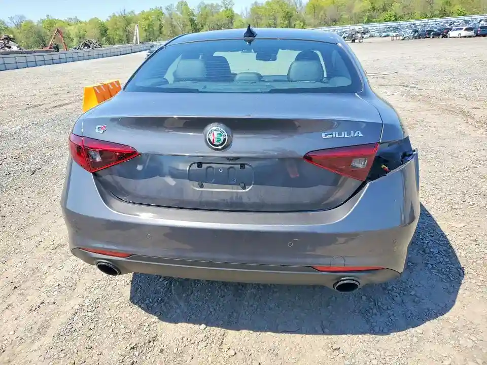 ZARFANBN8N7662152 2022 ALFA ROMEO GIULIA-5