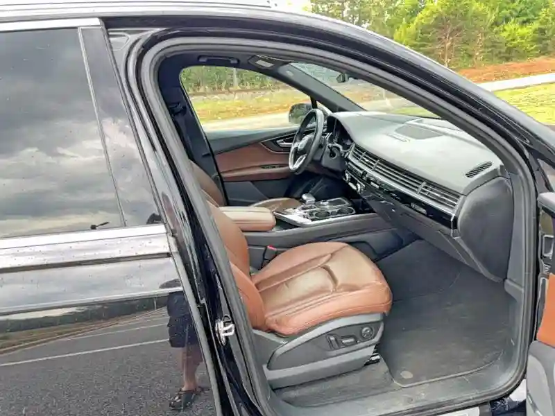 WA1VAAF76HD057153 2017 AUDI Q7-4