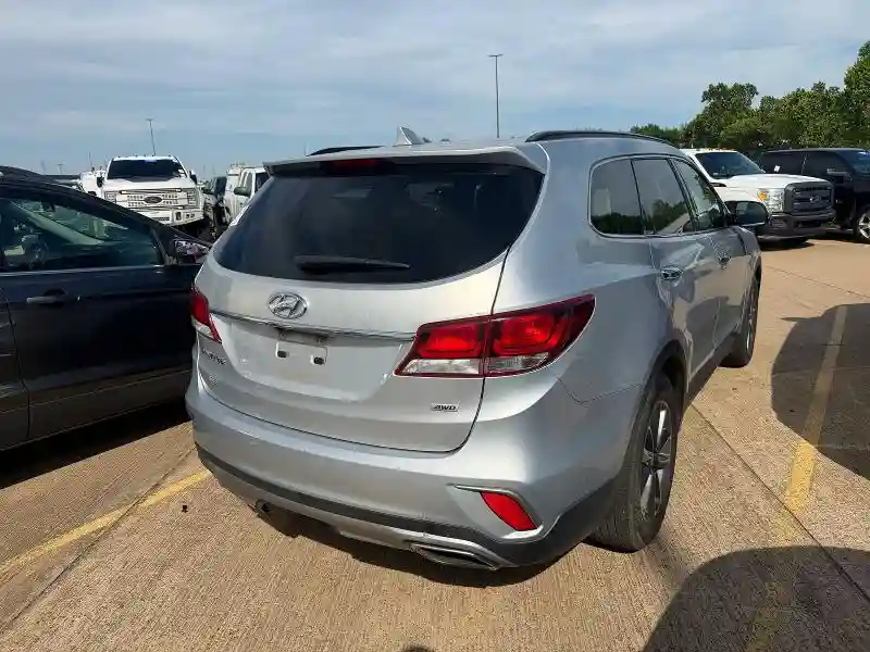 KM8SMDHF3HU179406 2017 HYUNDAI SANTA FE-3
