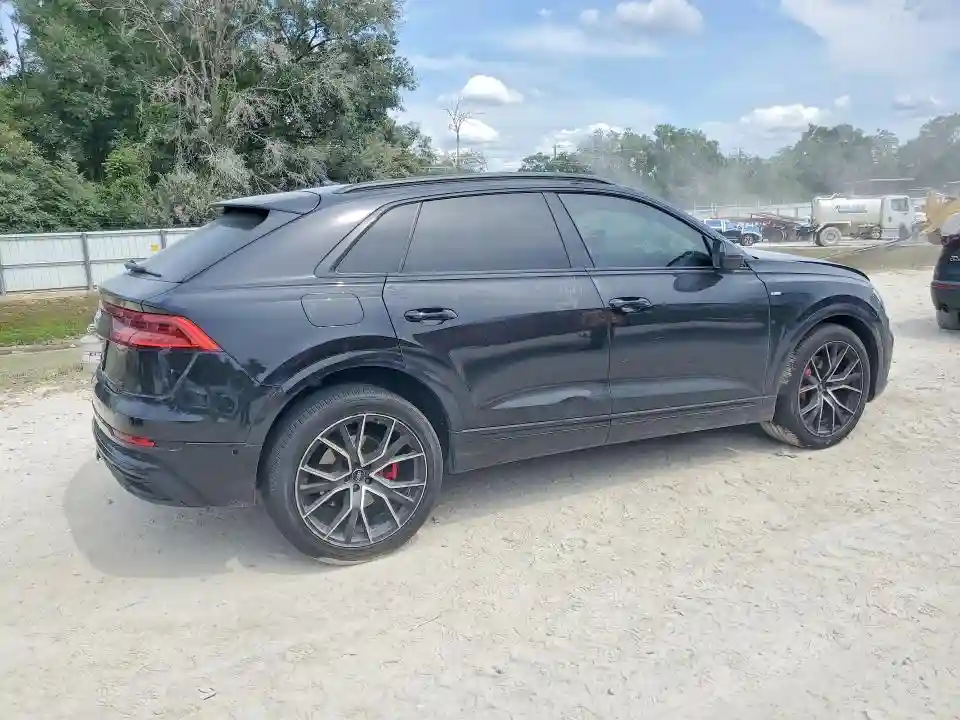 WA1EVAF15MD003773 2021 AUDI Q8-2