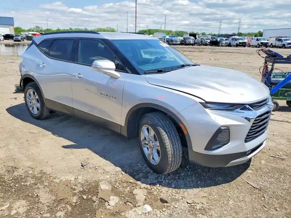 3GNKBBRA4MS527605 2021 CHEVROLET BLAZER-3