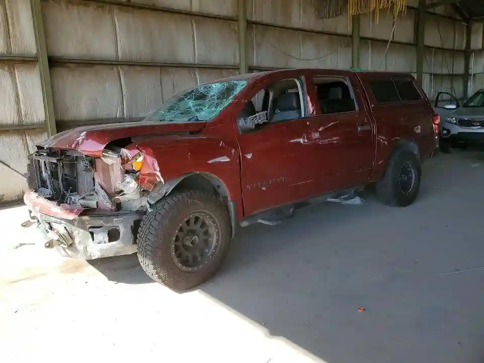 1N6AA1EJ9JN501656 2018 NISSAN TITAN-0