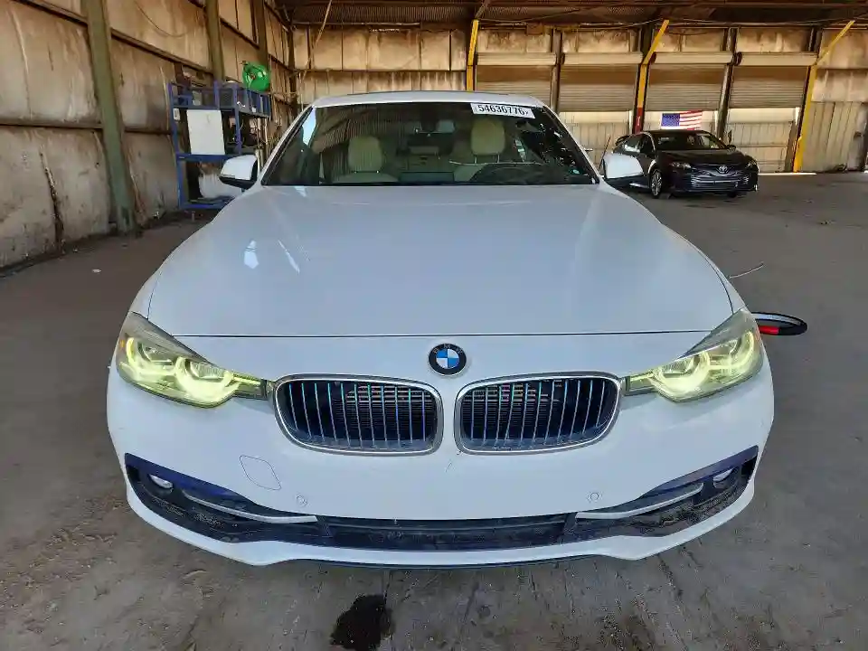 WBA8E1C52JA756813 2018 BMW 3 SERIES-4