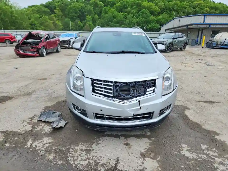 3GYFNDE38GS506940 2016 CADILLAC SRX-4