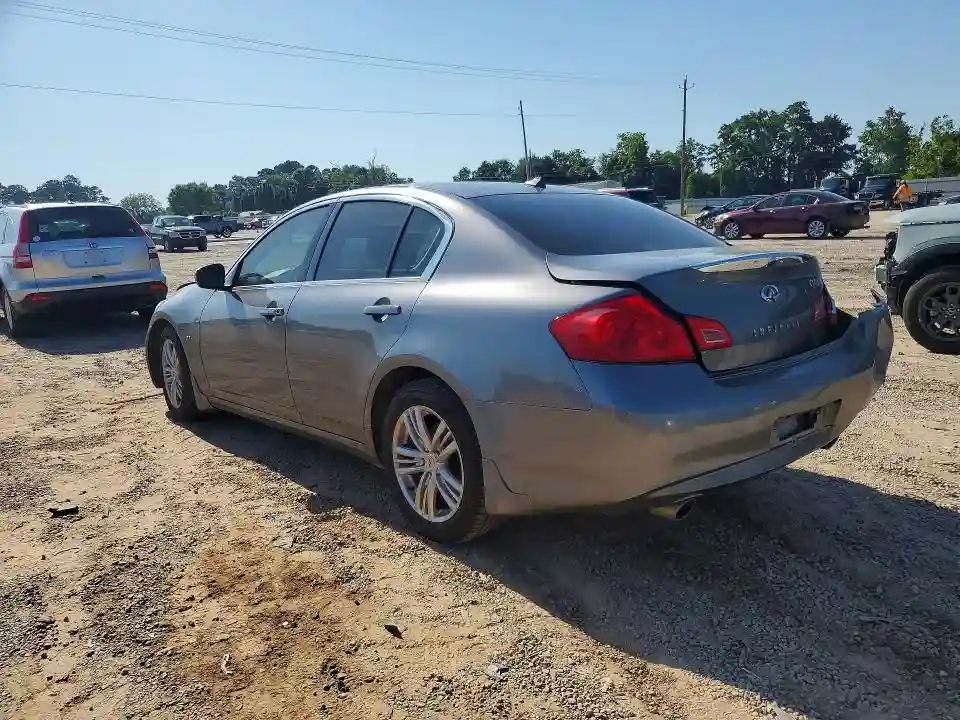 JN1CV6AP7FM503140 2015 INFINITI Q40-1