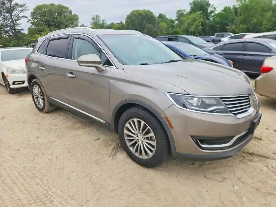 2LMTJ8KR9GBL72613 2016 LINCOLN MKX-3