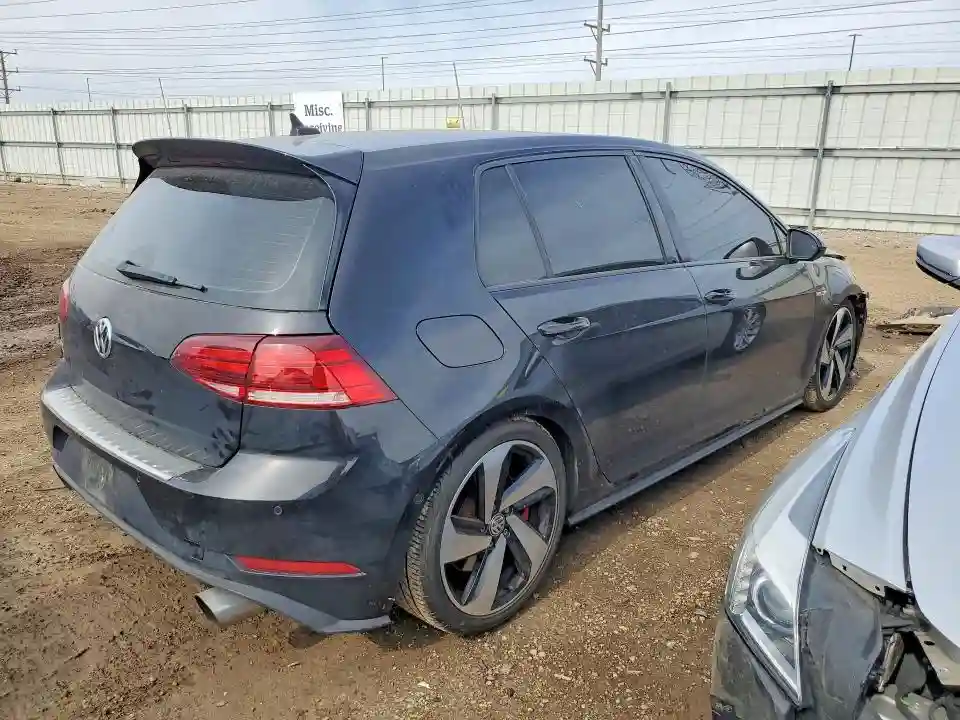 3VW6T7AU3KM023586 2019 VOLKSWAGEN GTI-2