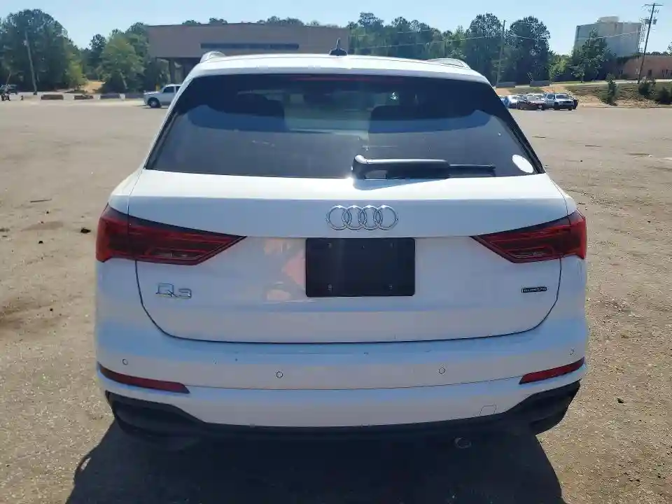 WA1EECF33P1150936 2023 AUDI Q3-5