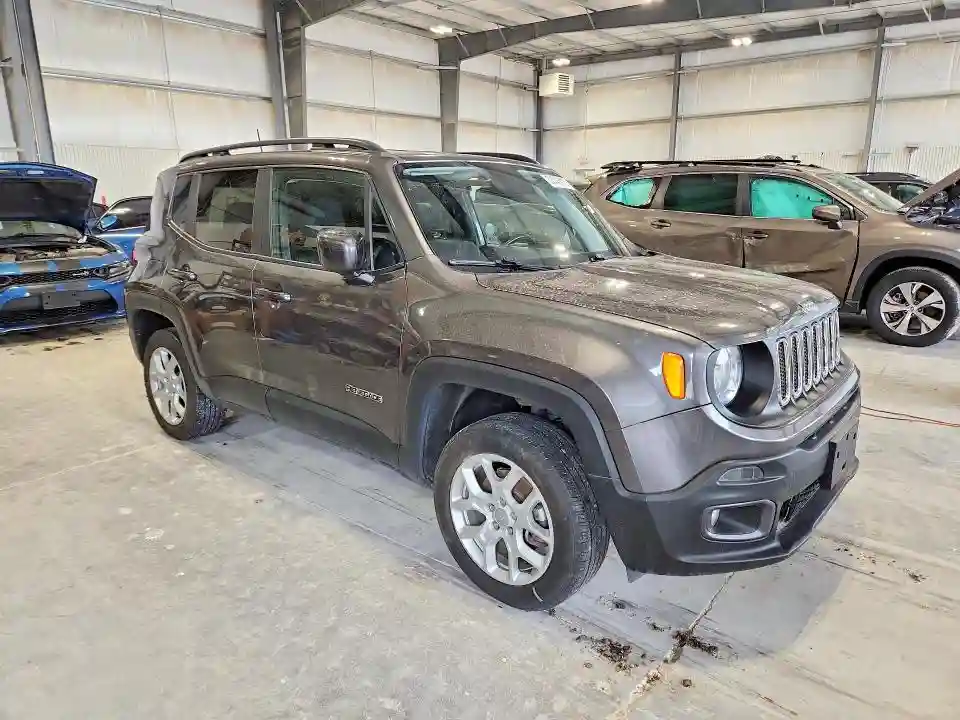 ZACCJBBB1JPJ37493 2018 JEEP RENEGADE-3