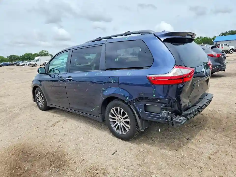 5TDYZ3DC6KS975827 2019 TOYOTA SIENNA-1