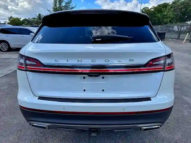 2LMPJ8K90MBL12748 2021 LINCOLN NAUTILUS-5