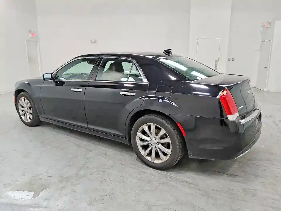 2C3CCAKG2KH556673 2019 CHRYSLER 300-1