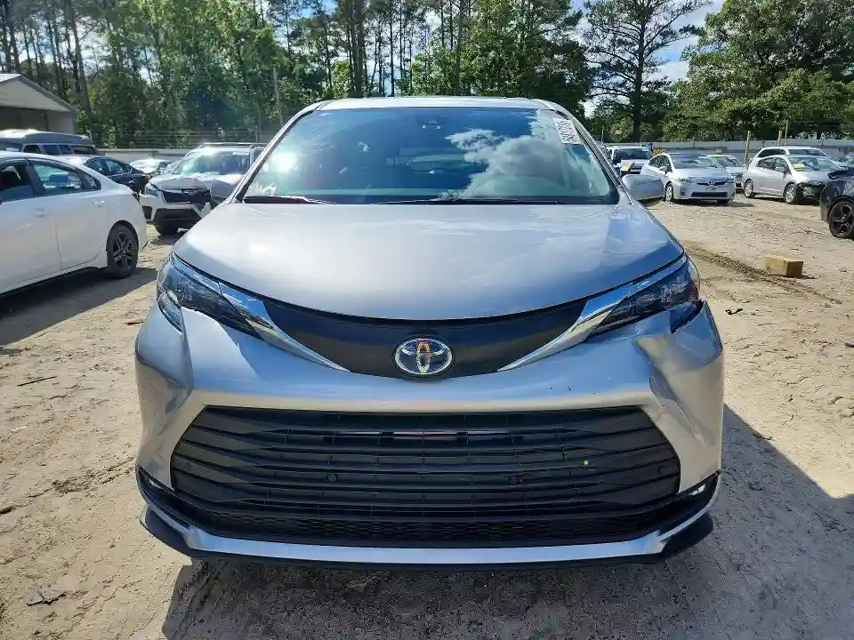 5TDJSKFC7SS224118 2025 TOYOTA SIENNA-4
