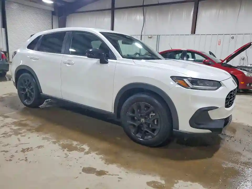 3CZRZ1H50SM752648 2025 HONDA HR-V-3
