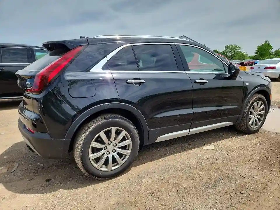 1GYFZCR43KF125723 2019 CADILLAC XT4-2