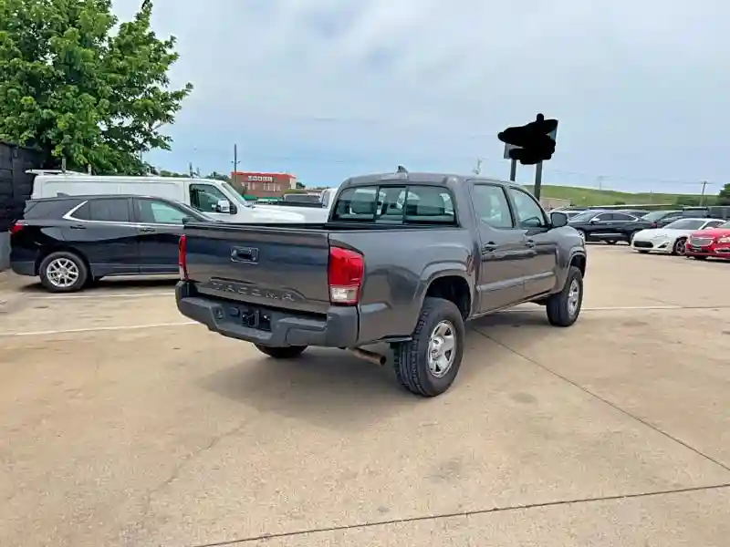 5TFAX5GN7JX104508 2018 TOYOTA TACOMA-3