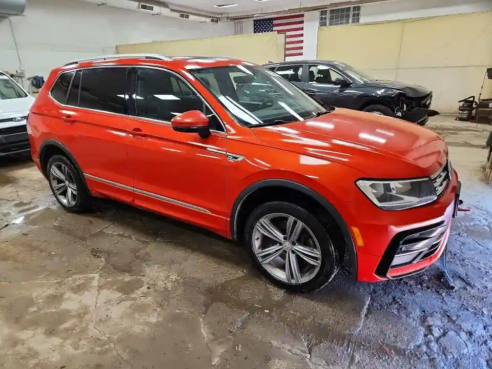 3VV2B7AX8KM020960 2019 VOLKSWAGEN TIGUAN-3
