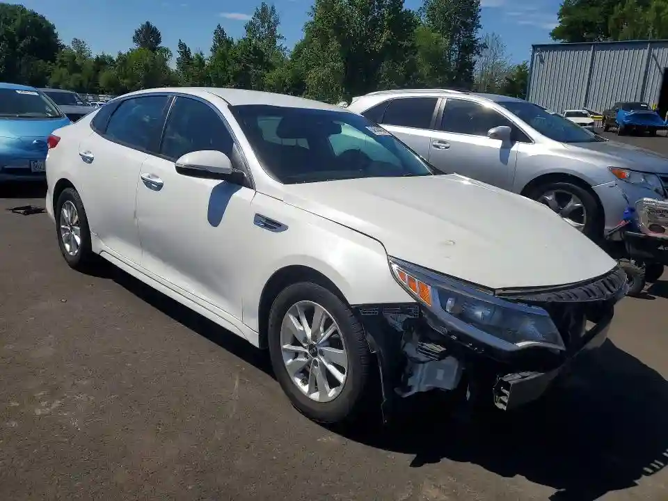 5XXGT4L36JG188574 2018 KIA OPTIMA-3
