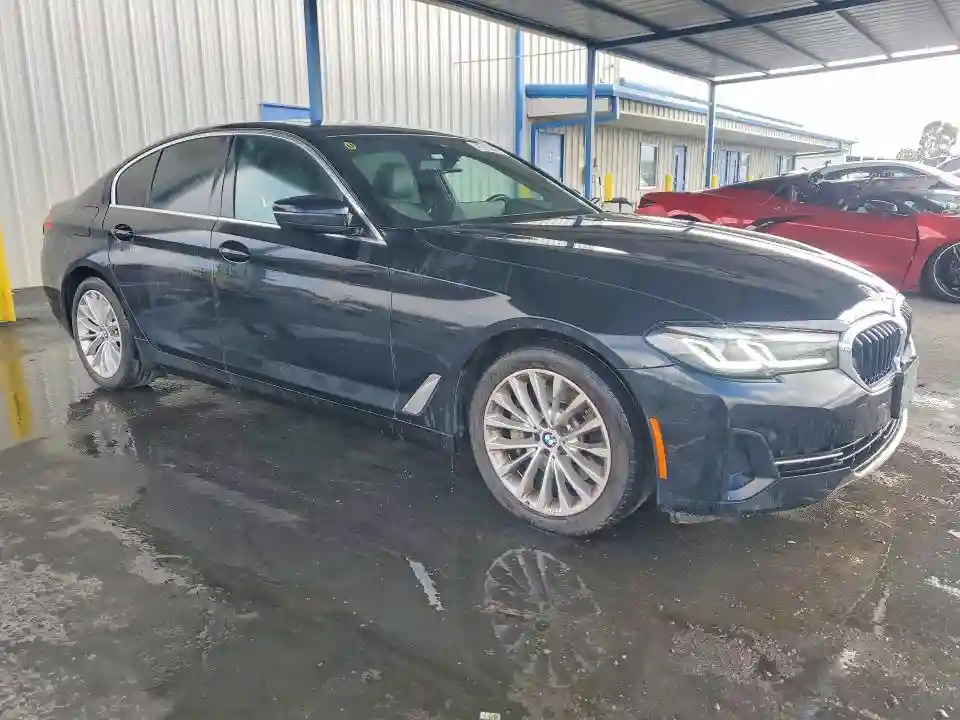 WBA13BJ02NCJ18642 2022 BMW 5 SERIES-3