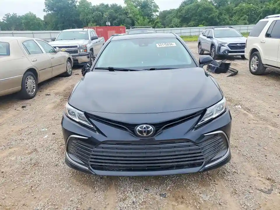 4T1C11AK0MU455683 2021 TOYOTA CAMRY-4