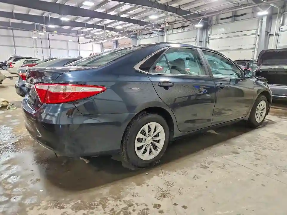 4T4BF1FKXFR501017 2015 TOYOTA CAMRY-2
