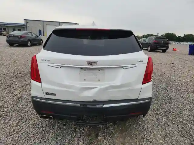 1GYKNERS1JZ131232 2018 CADILLAC XT5-5