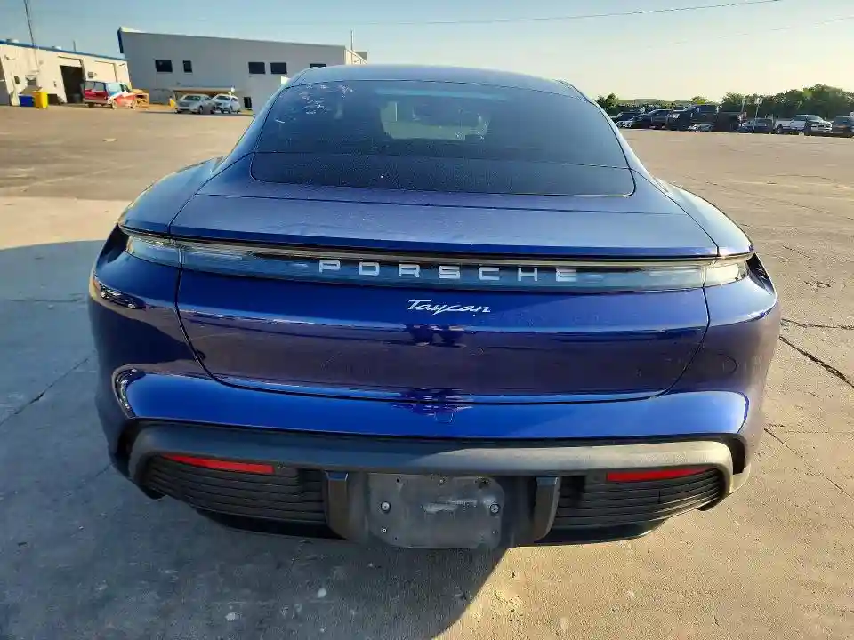 WP0AA2Y16NSA13134 2022 PORSCHE TAYCAN-5