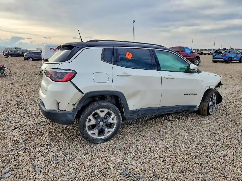 3C4NJDCB7MT549680 2021 JEEP COMPASS-2
