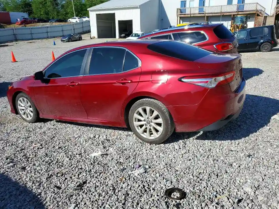 4T1B11HK1JU622338 2018 TOYOTA CAMRY-1