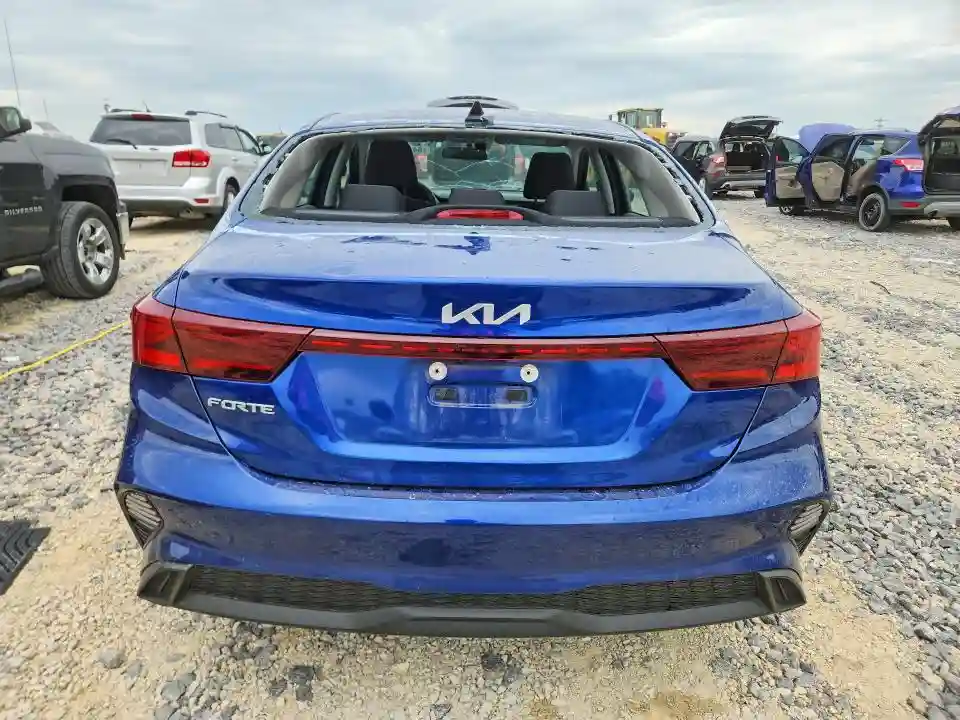 3KPF24AD3PE651766 2023 KIA FORTE-5
