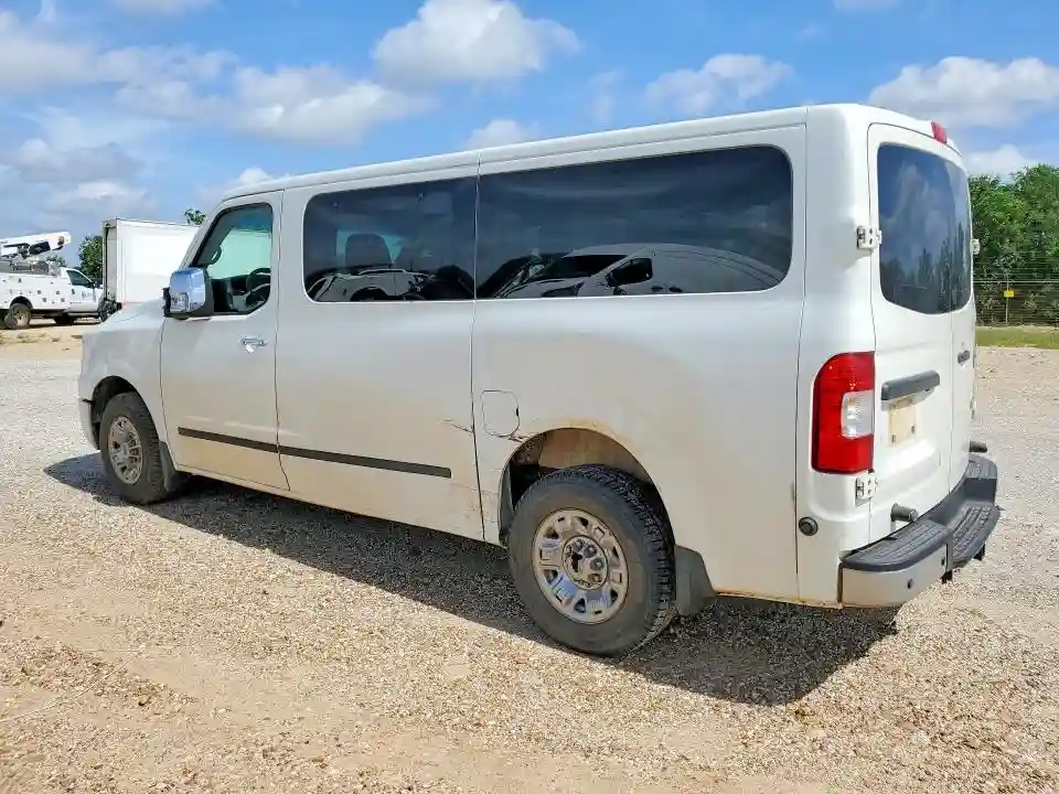 5BZAF0AAXHN852851 2017 NISSAN NV-1