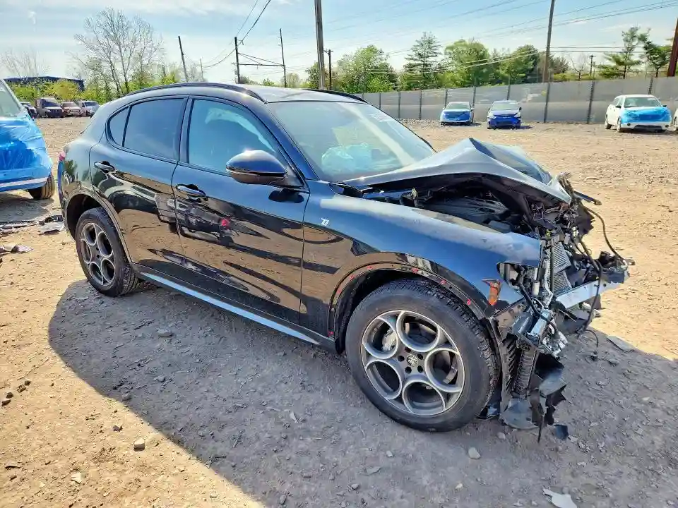 ZASPAKBN4N7D39494 2022 ALFA ROMEO STELVIO-3