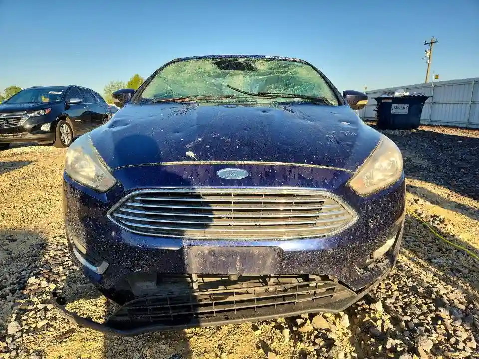 1FADP3J27HL268557 2017 FORD FOCUS-4