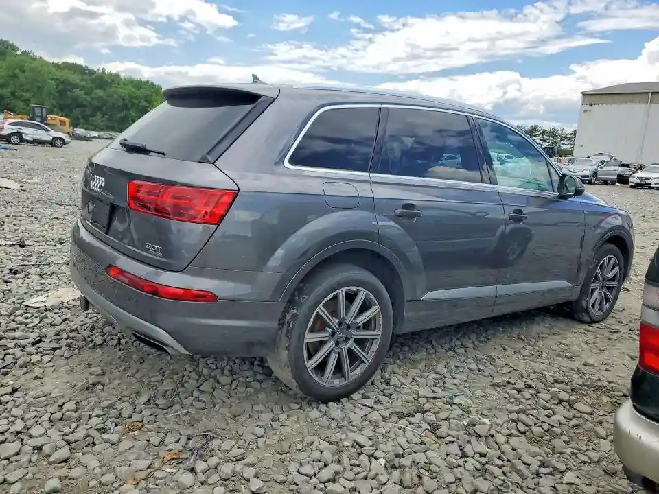 WA1LAAF73JD045538 2018 AUDI Q7-2