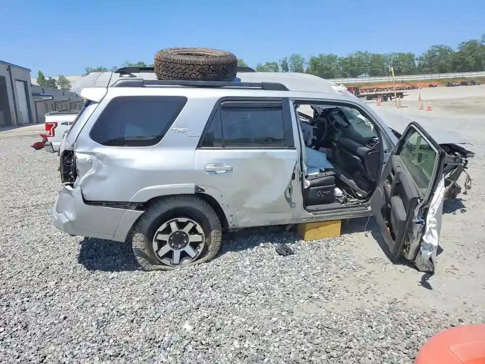 JTERU5JR6R6251536 2024 TOYOTA 4RUNNER-2