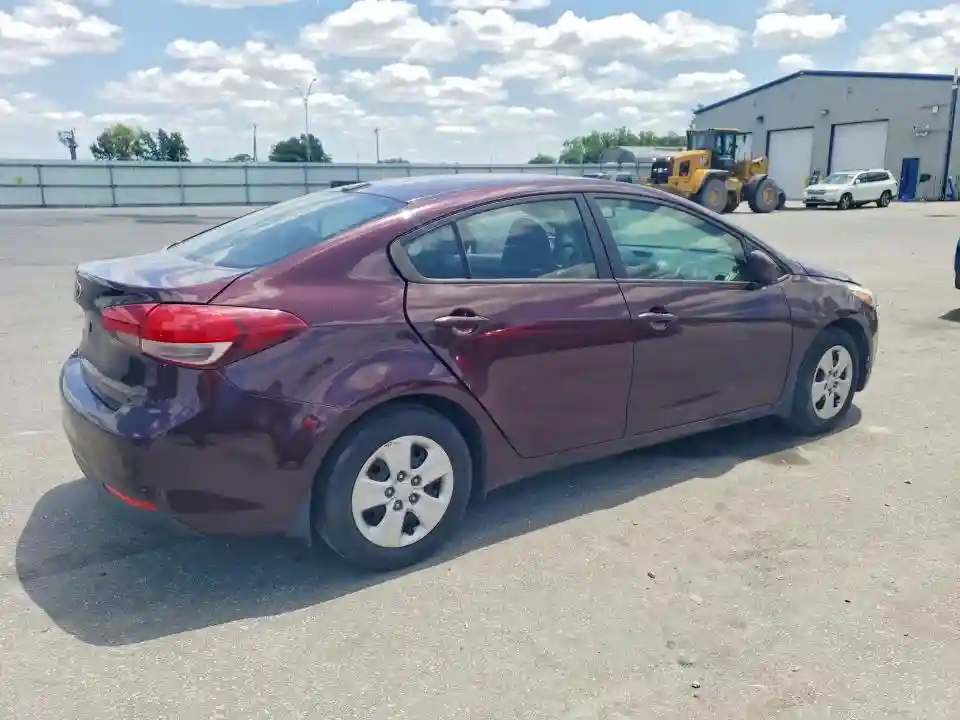 3KPFK4A70JE209948 2018 KIA FORTE-2