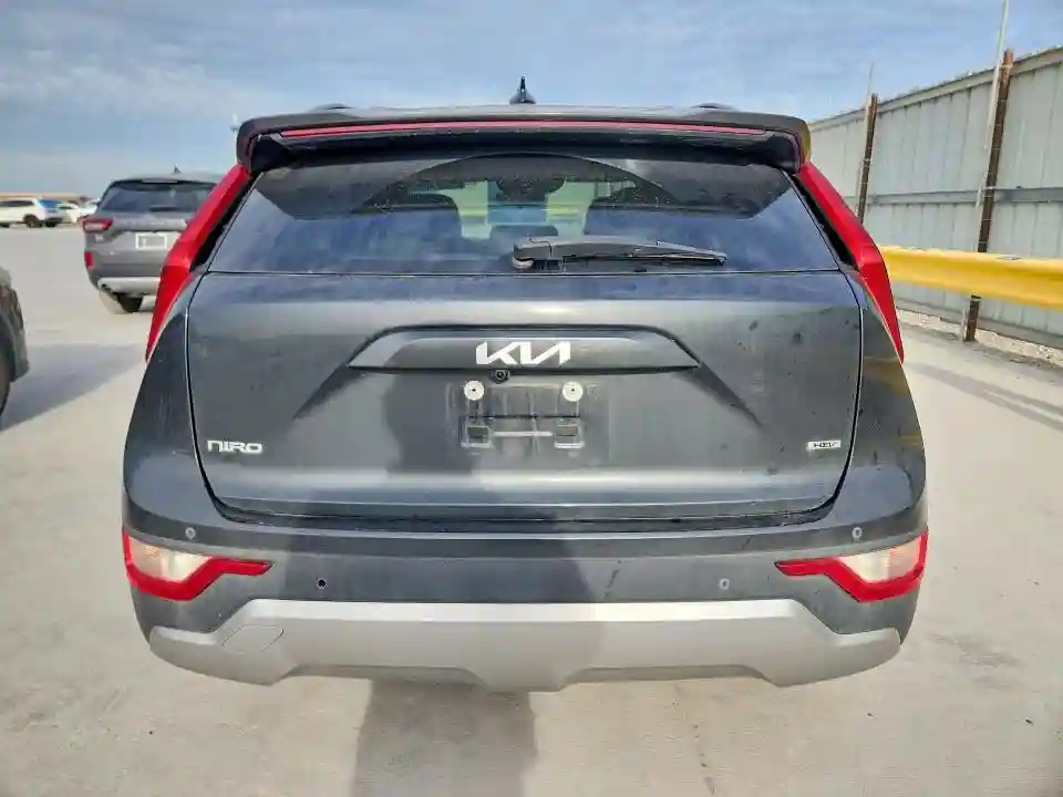 KNDCR3LE8R5148540 2024 KIA NIRO-5
