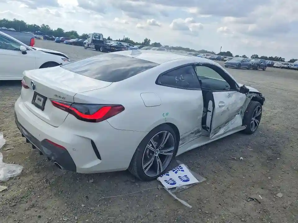 WBA73AP09MCF66907 2021 BMW 4 SERIES-2